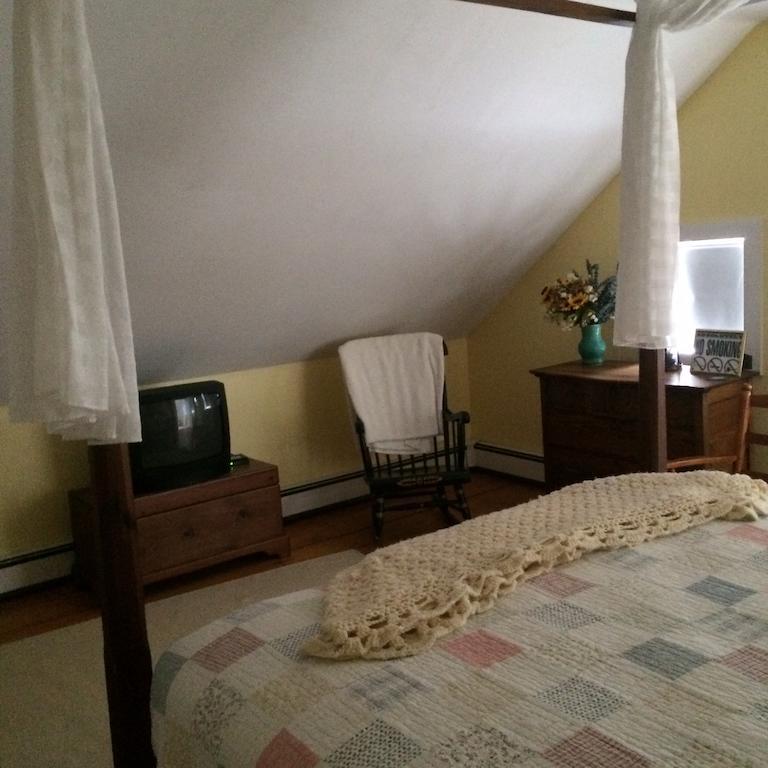 Joy House B And B เดนนิสพอร์ต ภายนอก รูปภาพ